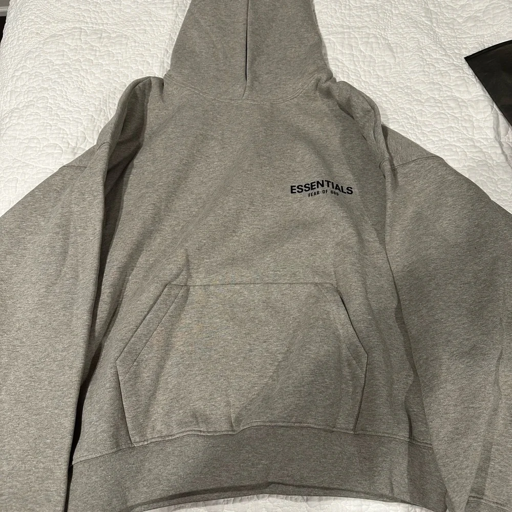 ESSENTIALS HOODIES - Picture 2 of 7